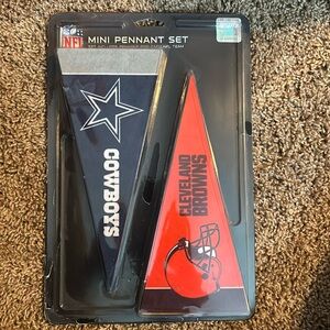 NFL Mini Pennant Set